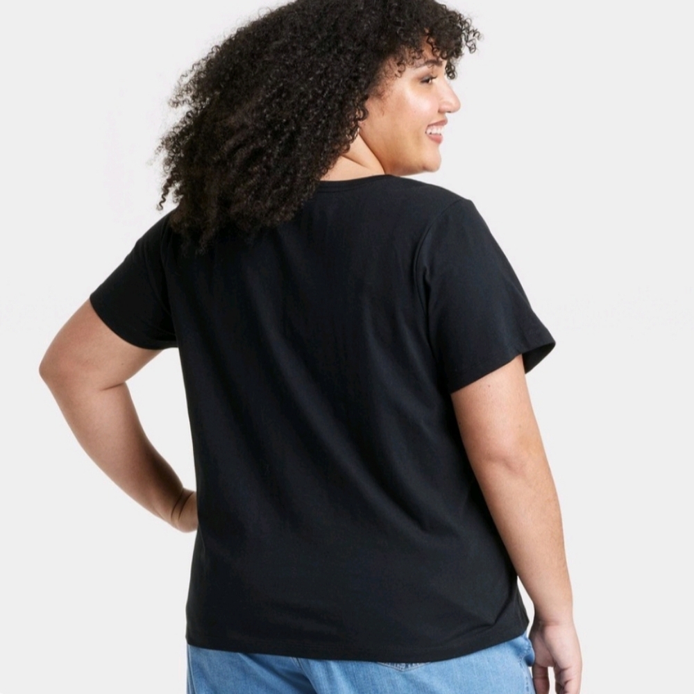 NWT Ava & Viv 3X Short Sleeve V Neck Tee In Black Z-2428